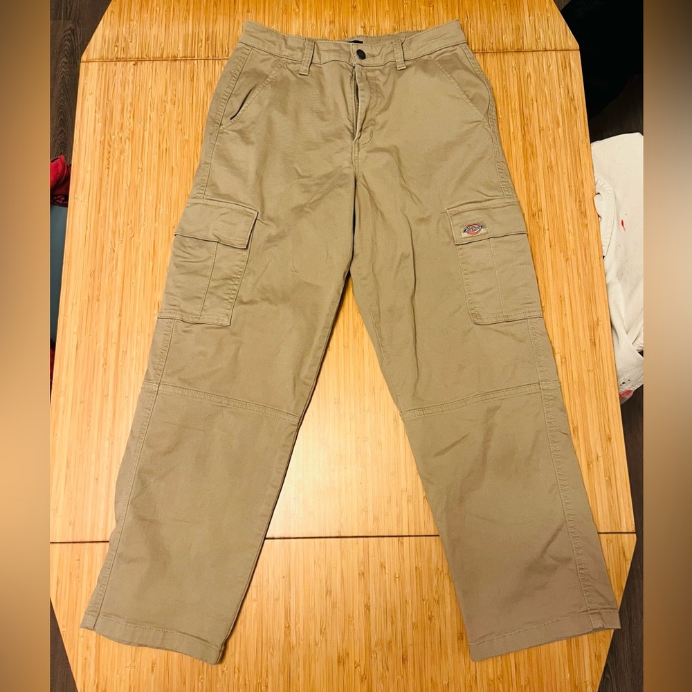 Dickies Relaxes Fit Cropped Cargo Pants
